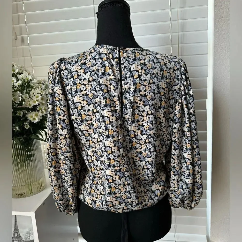 Abercrombie & Fitch Puff‎ Sleeve Ditsy Floral Bodysuit Top Blouse Sz S Feminine